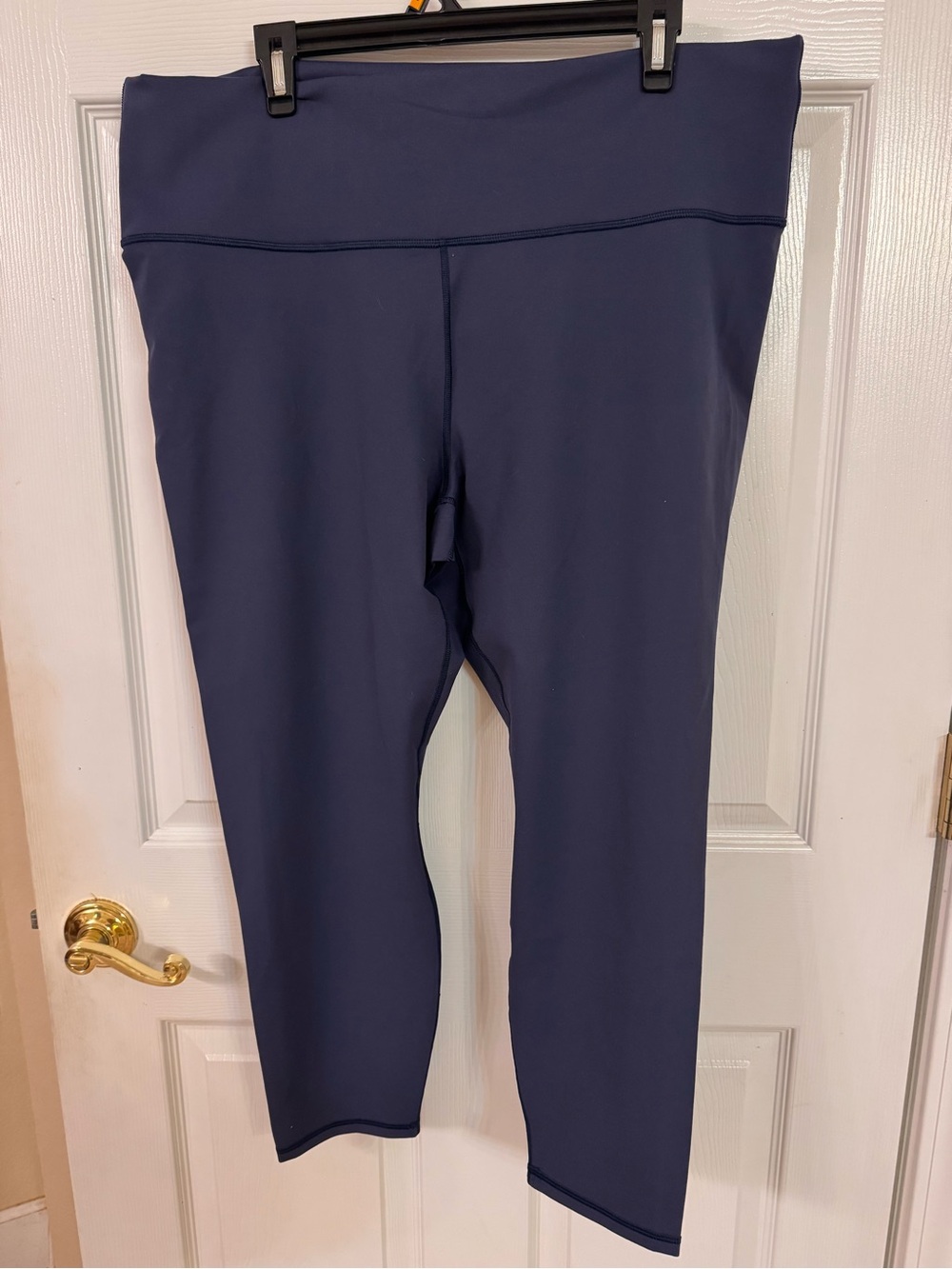 Fabletics Deep Navy High-Rise Capri Leggings